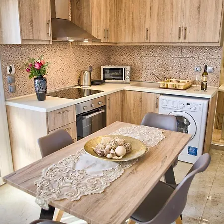 Apartament Davinci's Charaki