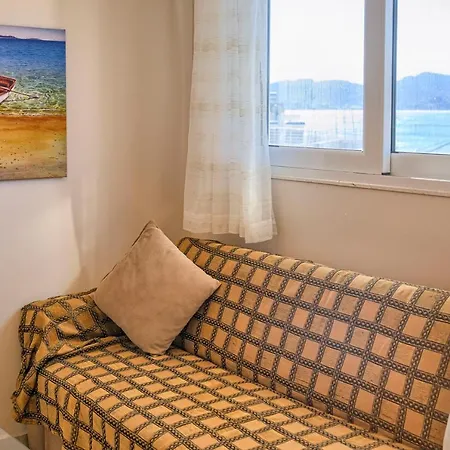 Apartament Davinci's Charaki